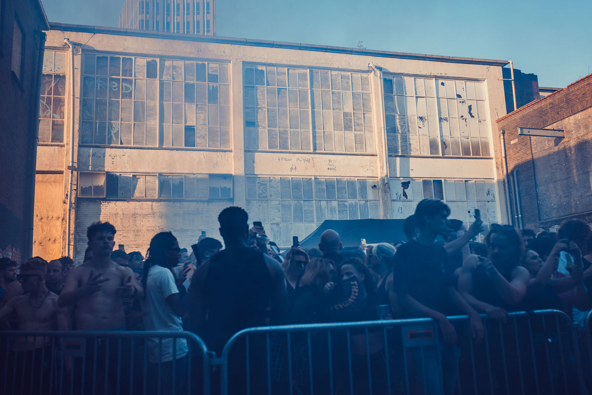 Loading... just a sec